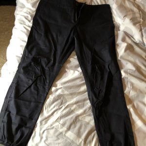 Kith pants in beautiful navy blue color